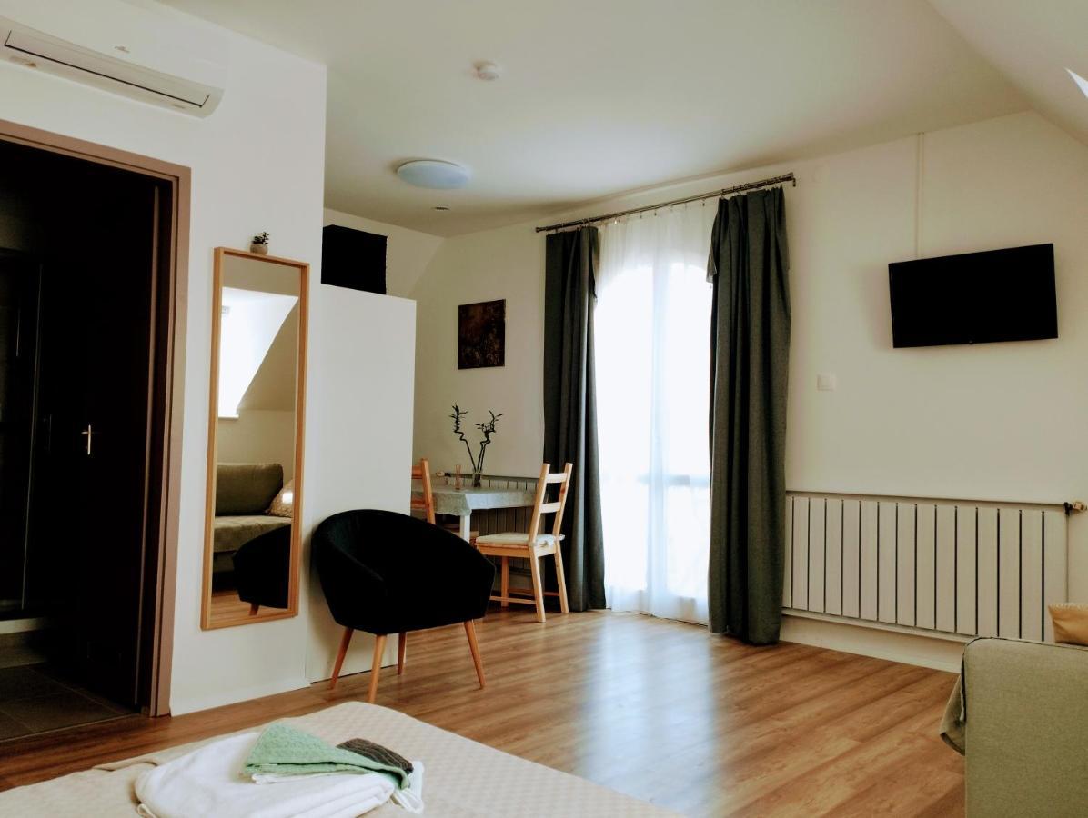 Regori Haz Hotel Balatongyorok Ngoại thất bức ảnh