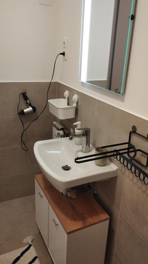 Regori Haz Hotel Balatongyorok Ngoại thất bức ảnh