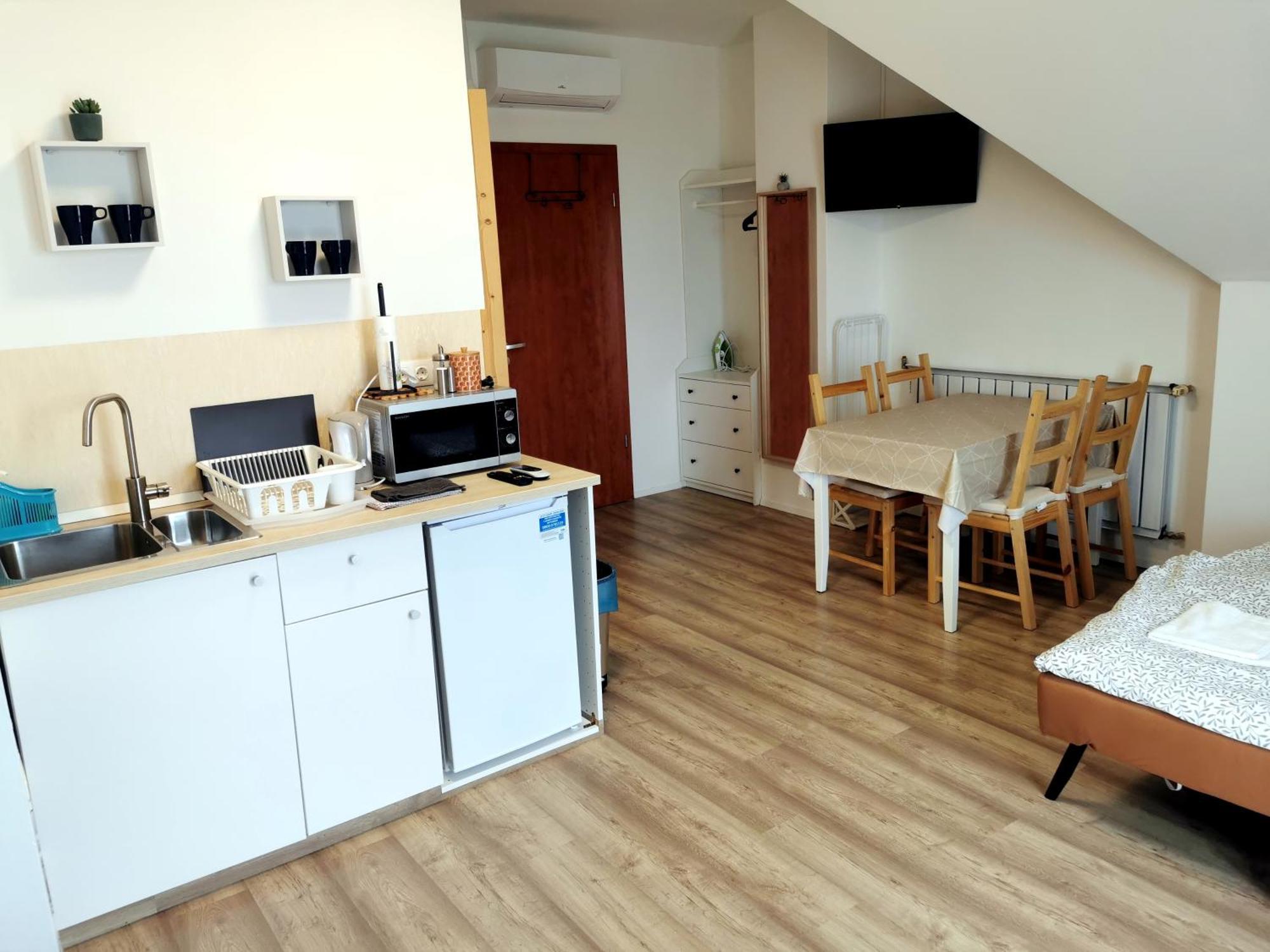 Regori Haz Hotel Balatongyorok Ngoại thất bức ảnh
