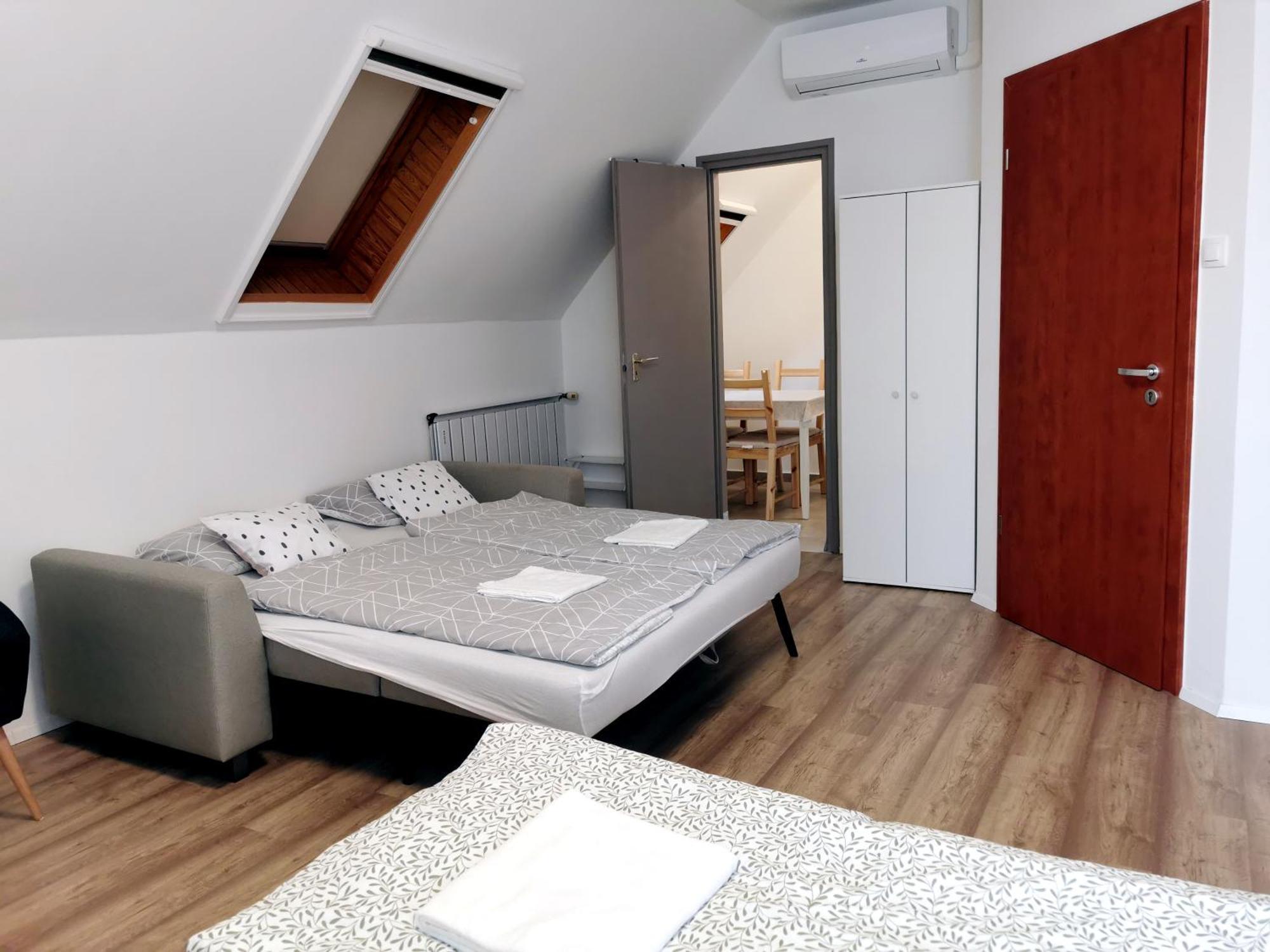 Regori Haz Hotel Balatongyorok Ngoại thất bức ảnh